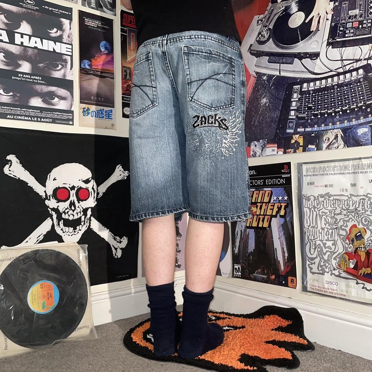item listed by hoodlum_co