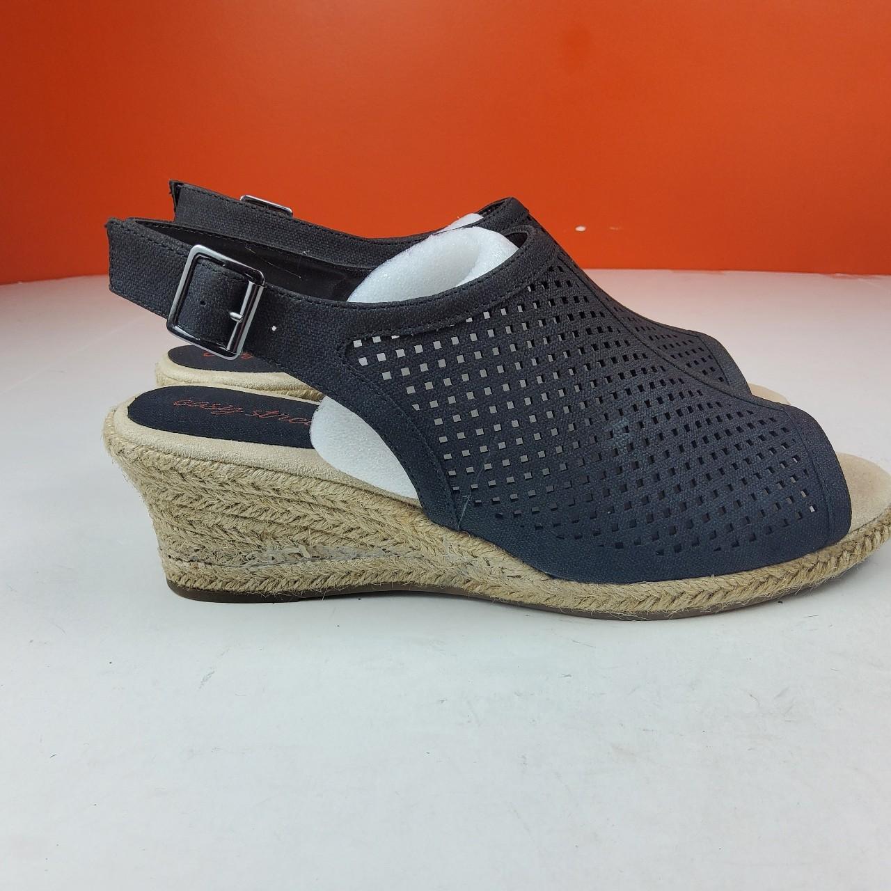 item listed by besame377