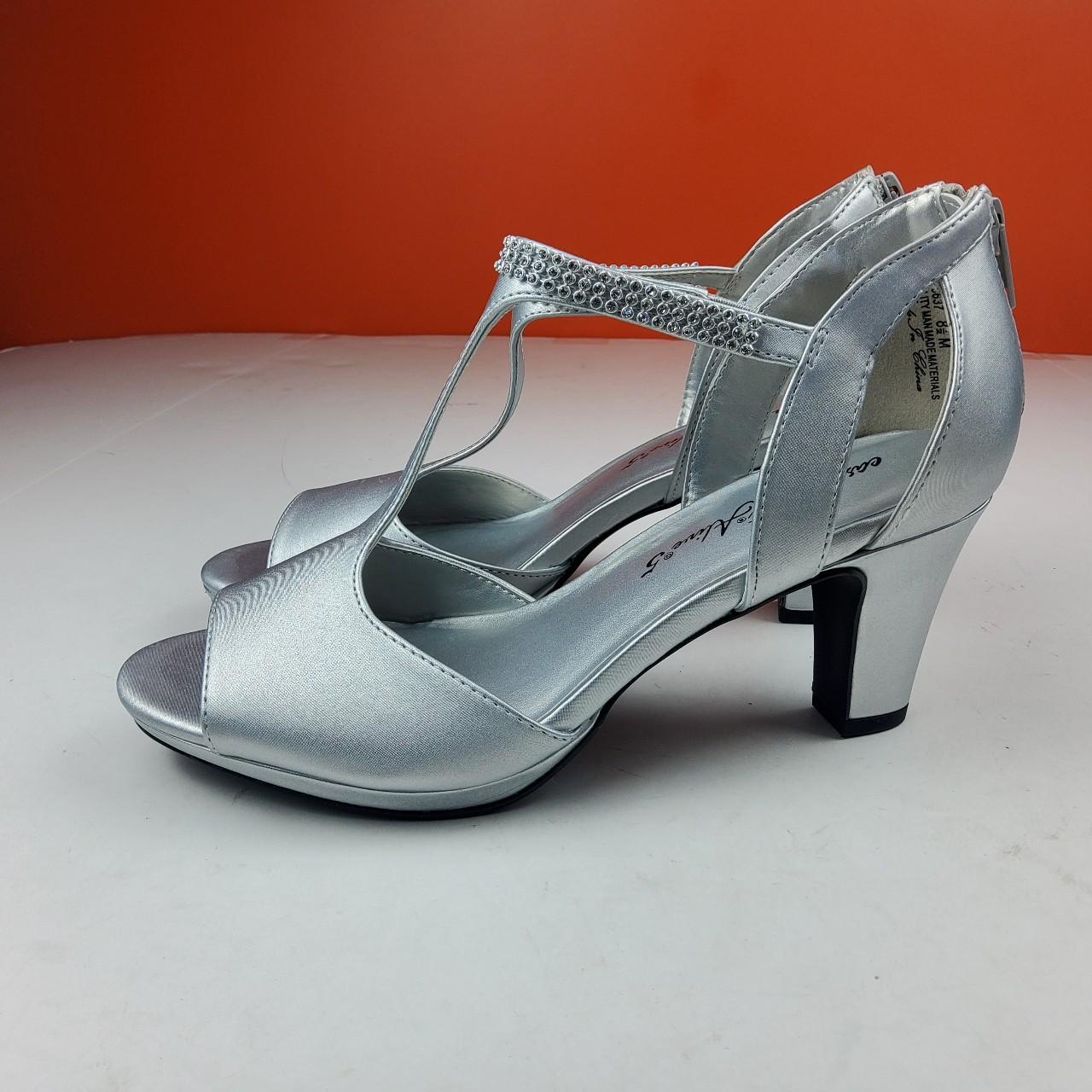 item listed by besame377