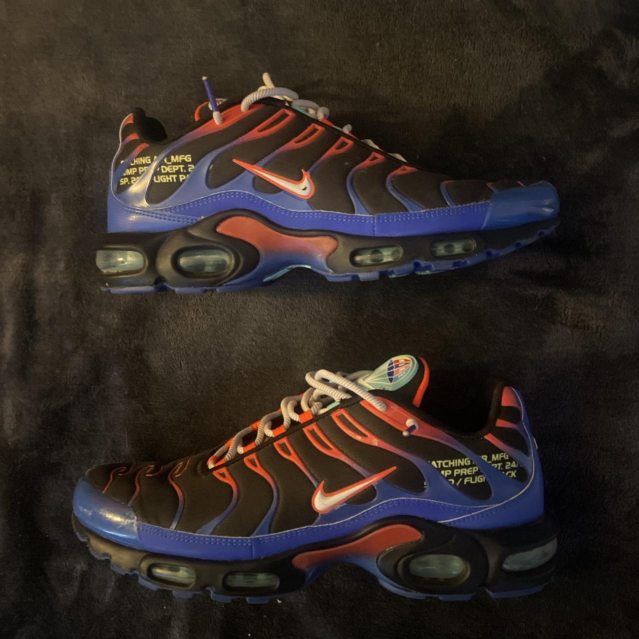 Gently used Air max plus parachute color way, gently... - Depop