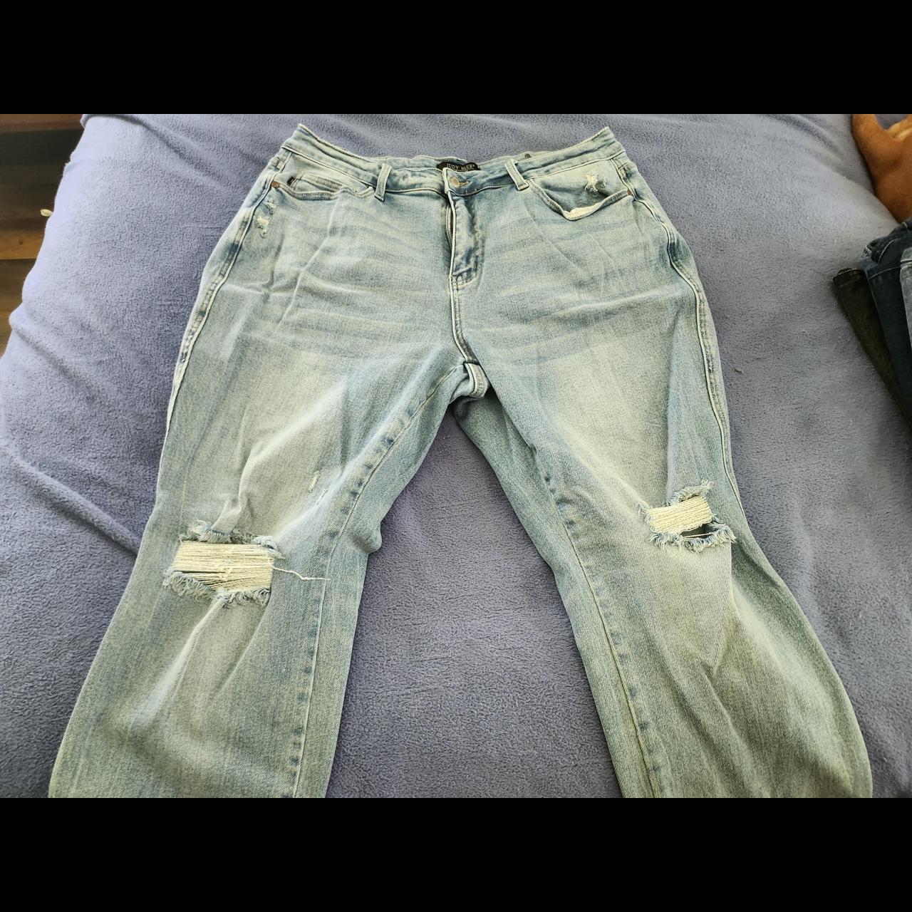 item listed by itsalingthing