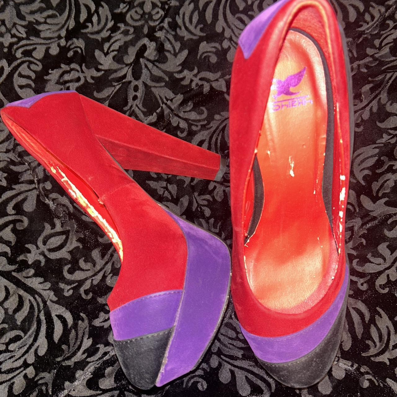 Women's Slides - Red/Multi - US 8 – Inside is pee… - image 3