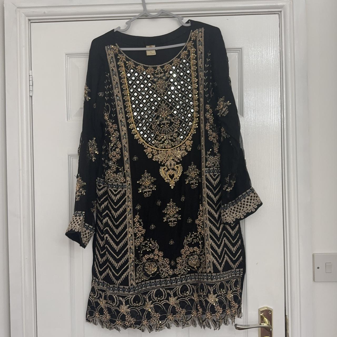 Black and gold dress pakistani best sale