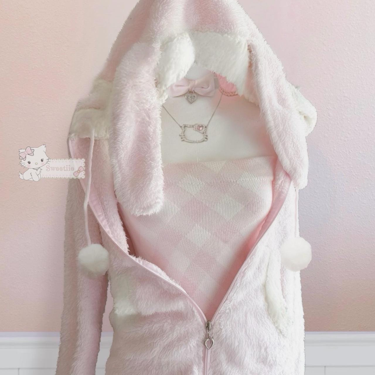 item listed by sweetiie