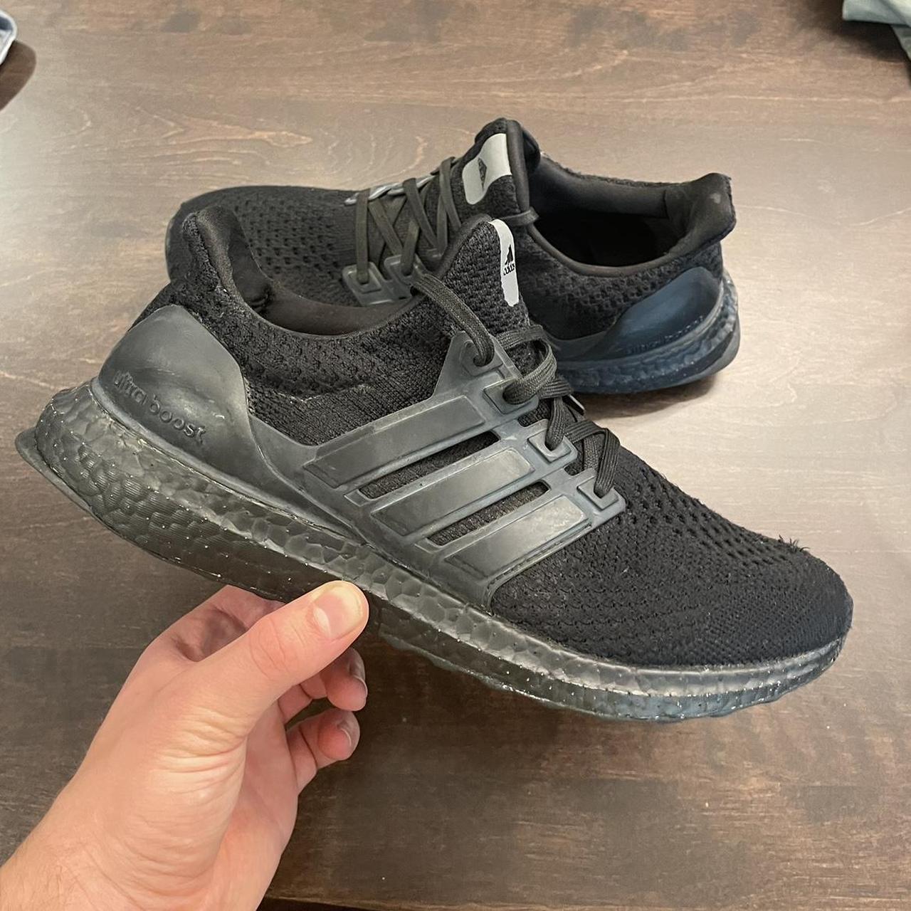 ultraboost all black