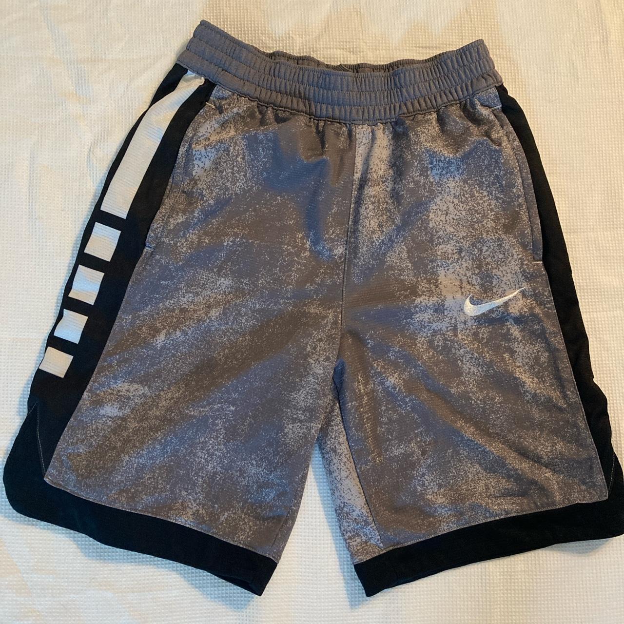 dark gray nike shorts