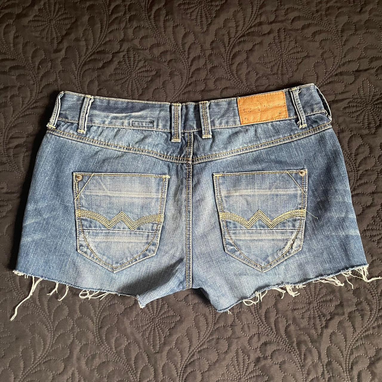 Vintage Y2K River Island jean shorts Size... - Depop