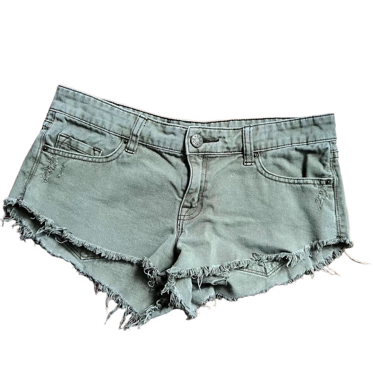 Urban Outfitters Women's Khaki and Green Shorts Depop
