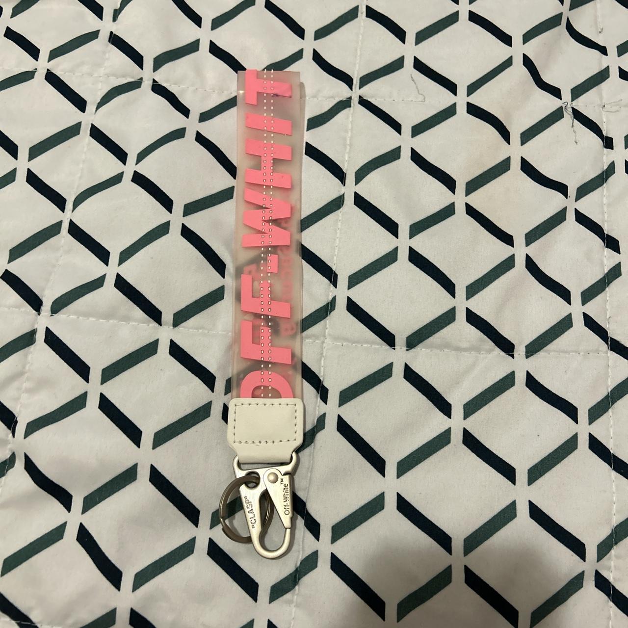 Off white key chain 🩷🤍 Depop