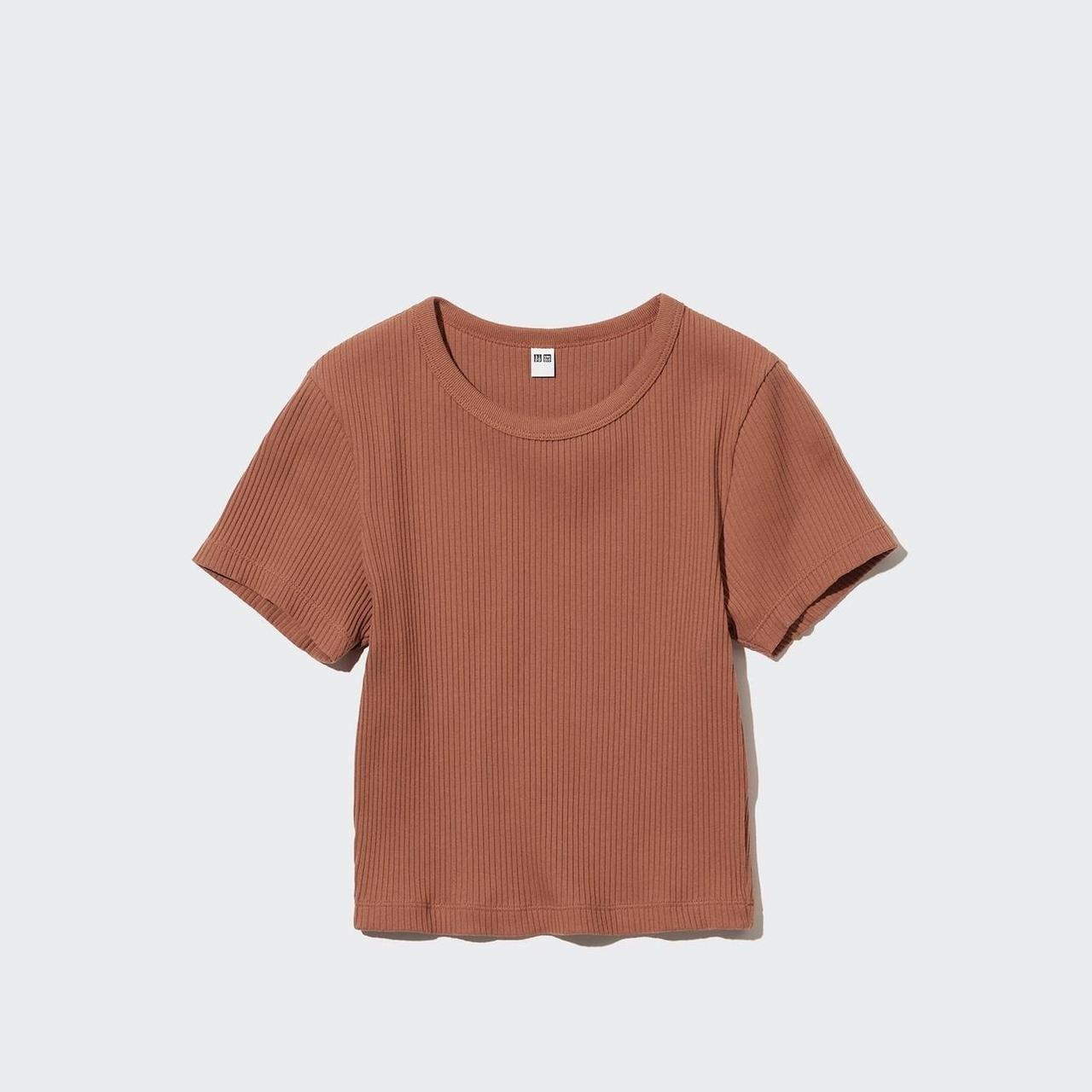 brown uniqlo ribbed tshirt, size medium,