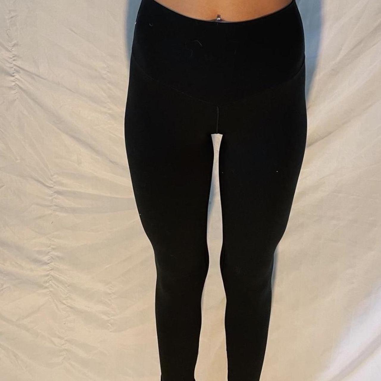 OFFLINE BY AERIE SEAMLESS FULL LENGTH BLACK. Depop