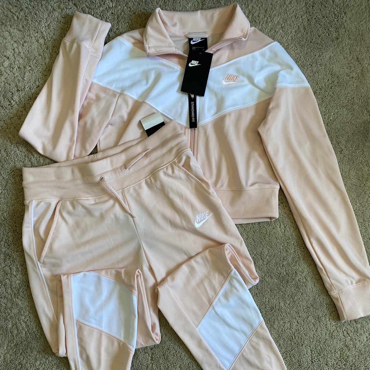 Deals Nike Jumpsuit (Small)