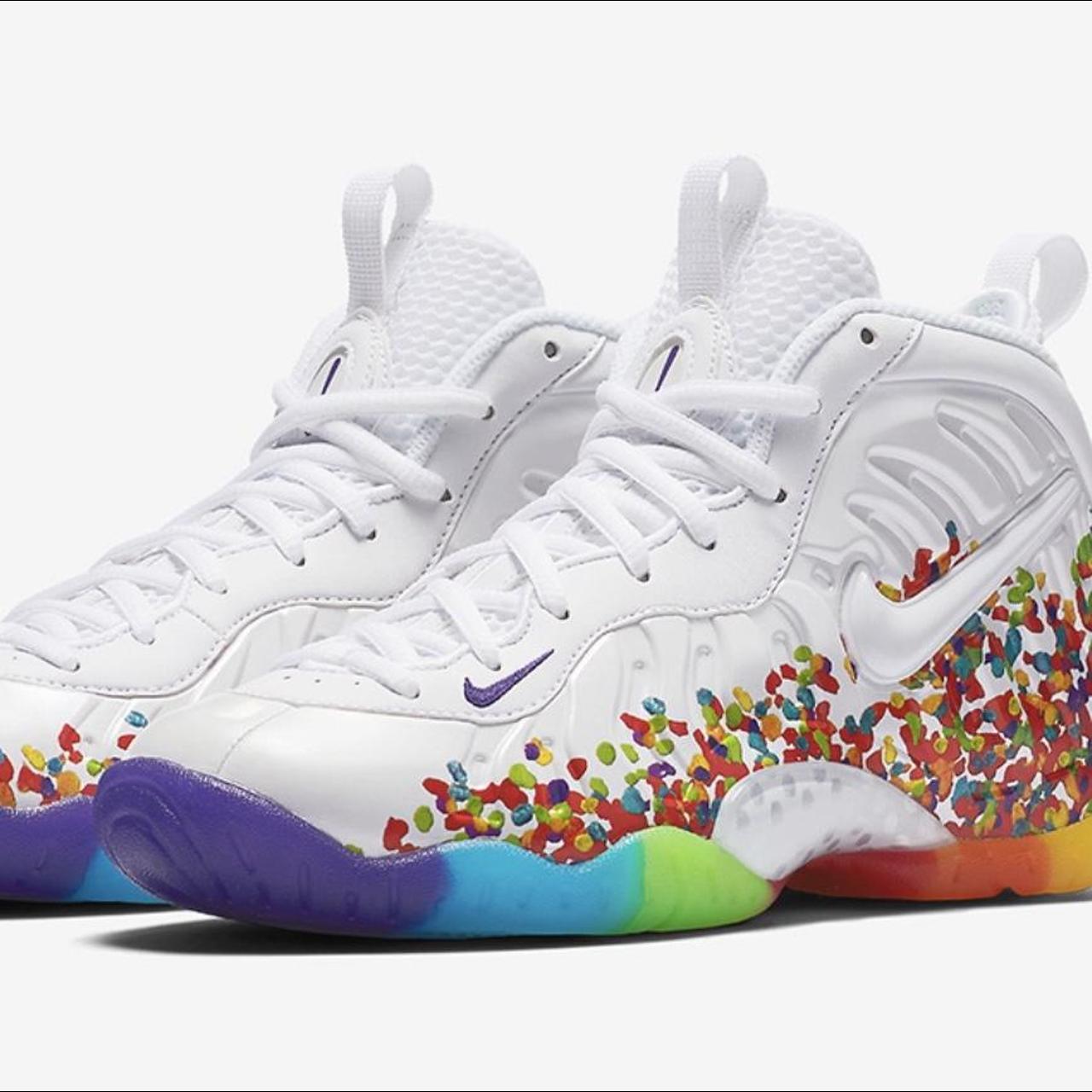 The fruity pebble foamposites. Size 3