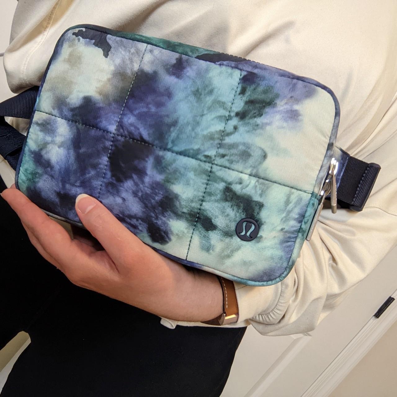 New Lululemon Tie-Dye Toiletry Case outlets