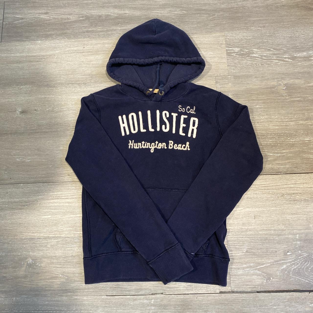 Hollister deals navy hoodie