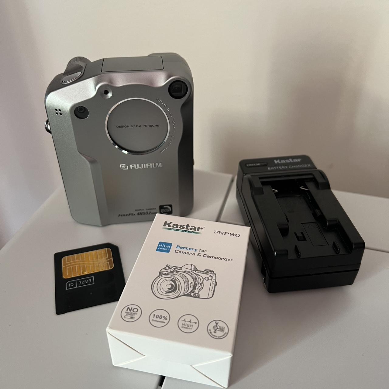 新作入荷，新作 FUJIFILM FinePix 4800Z