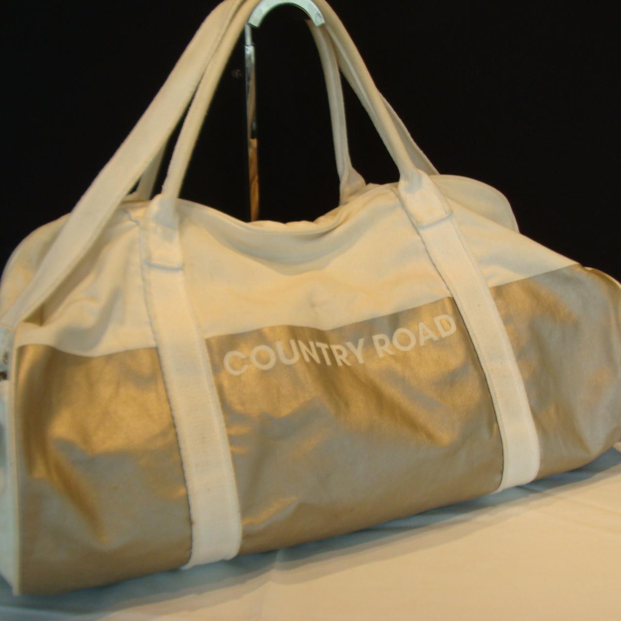 Country Road Duffle Bag Depop