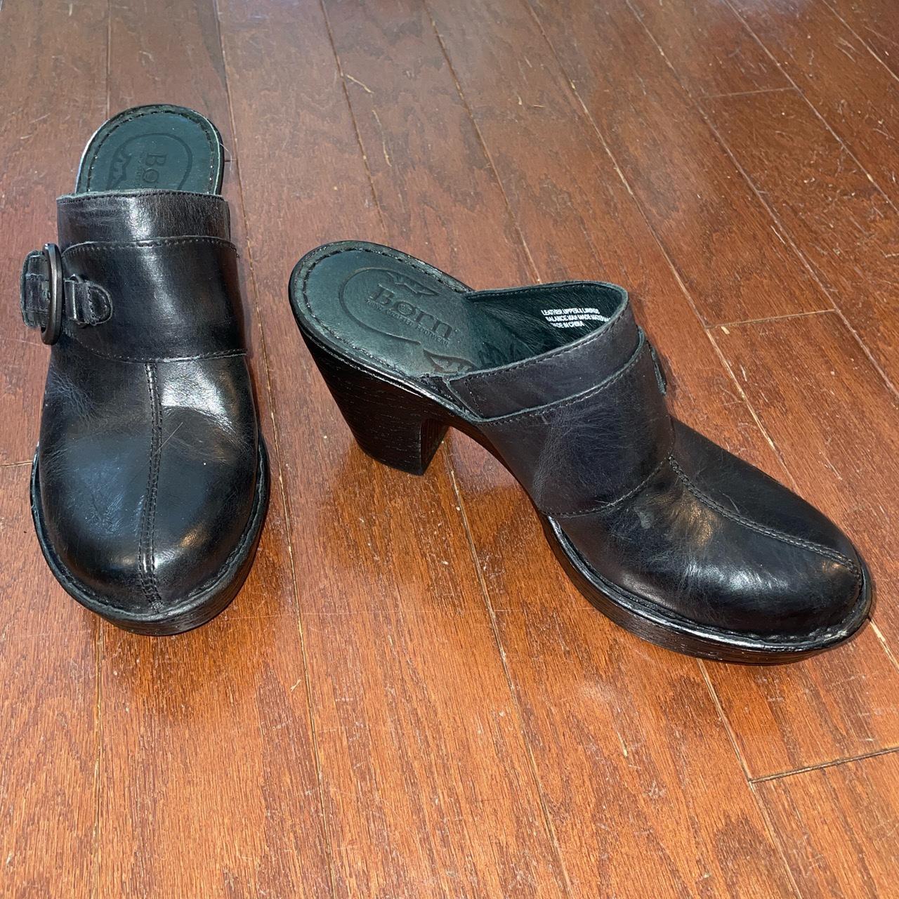 Born deals clogs black