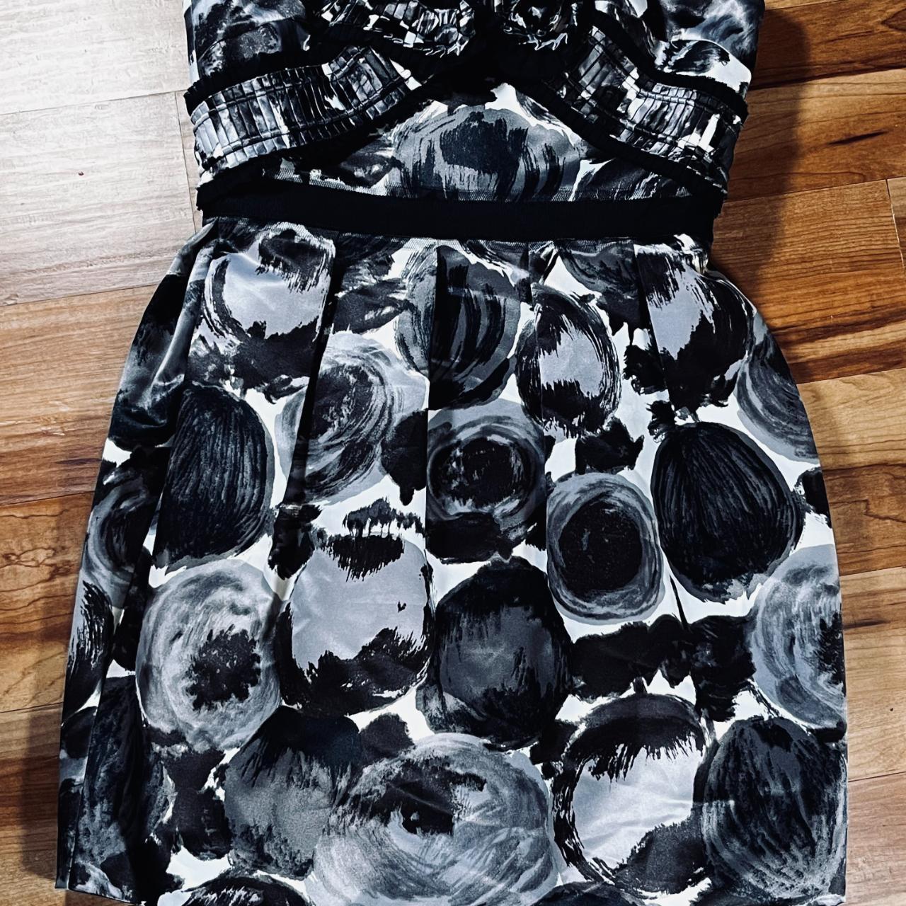 BCBG MaxAzria Ruched Floral Cocktail Dress Amazing Depop