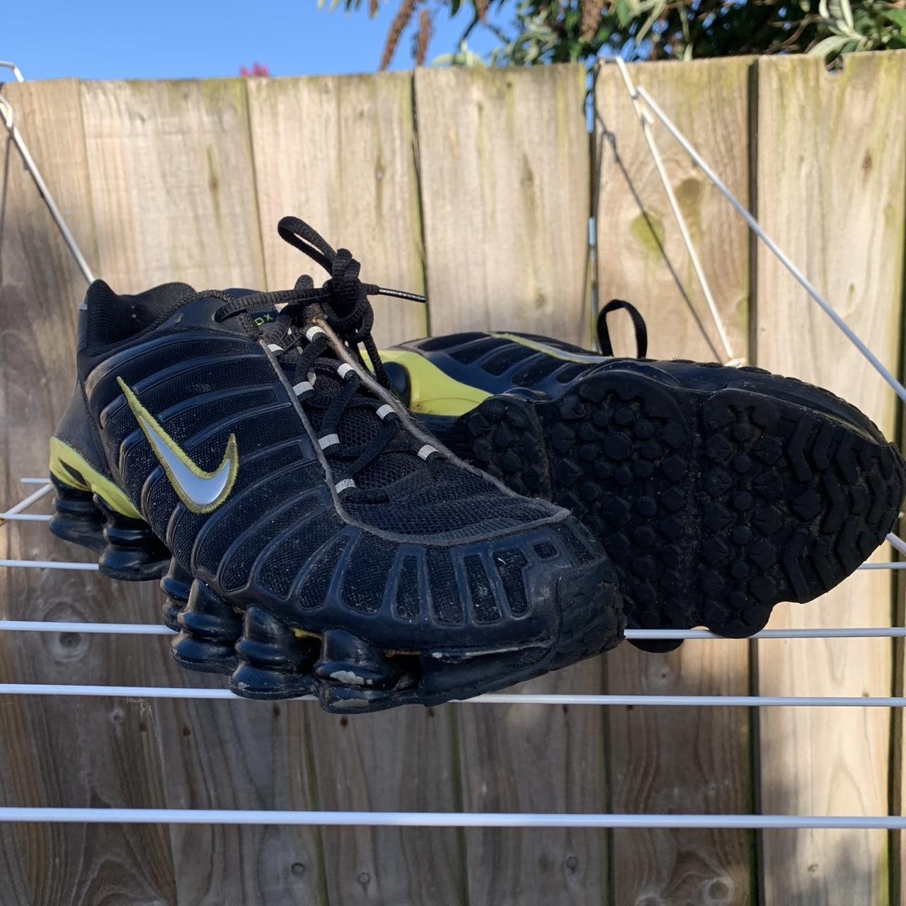 nike pink and yellow trainers