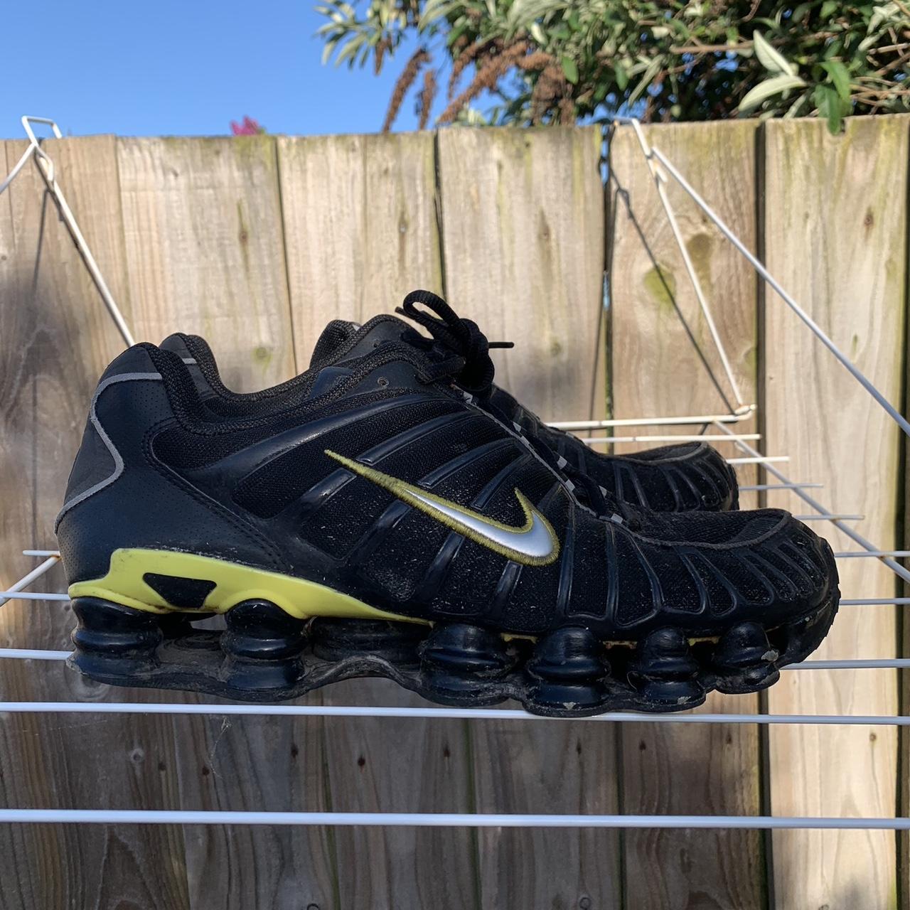 nike pink and yellow trainers