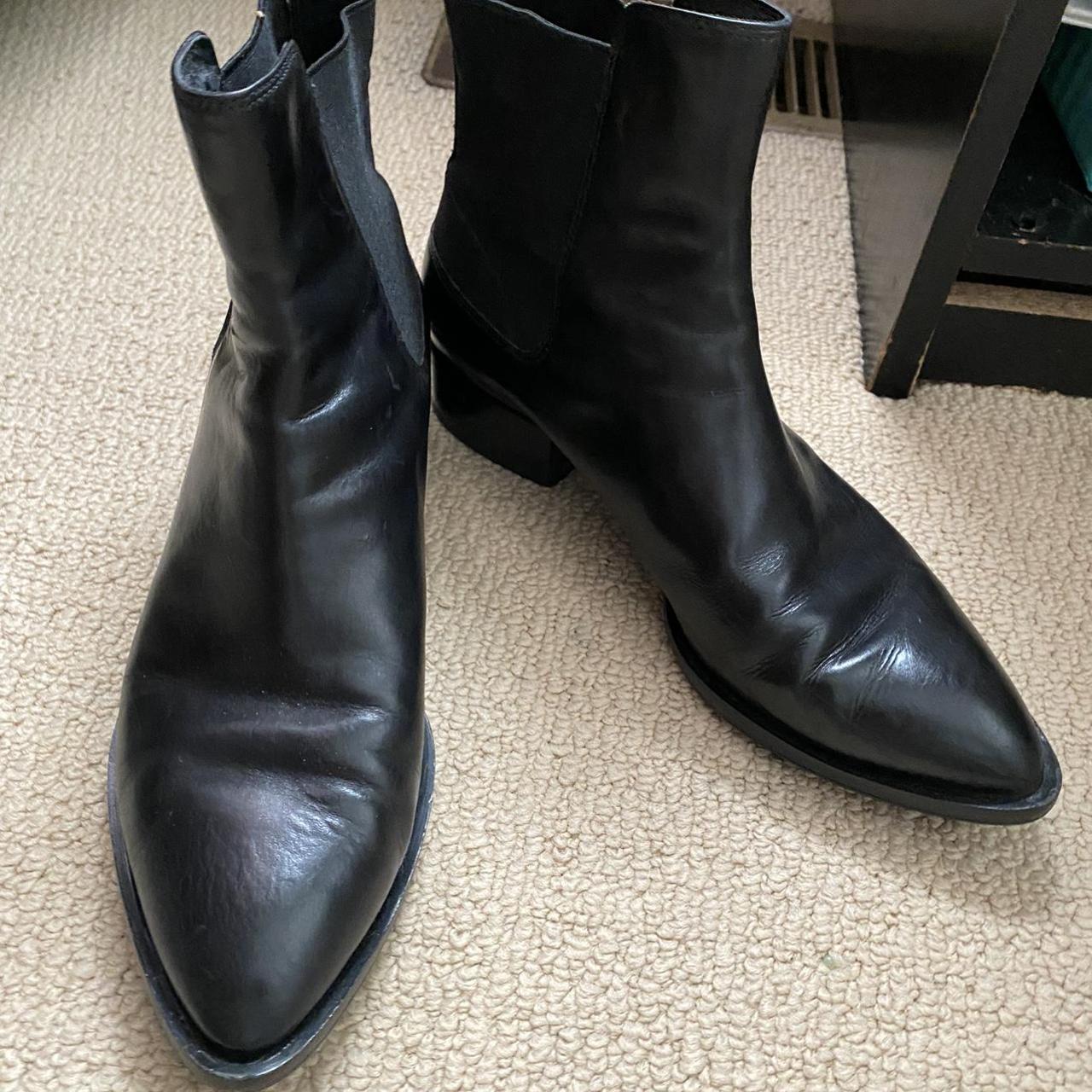 vince yarmon chelsea boot