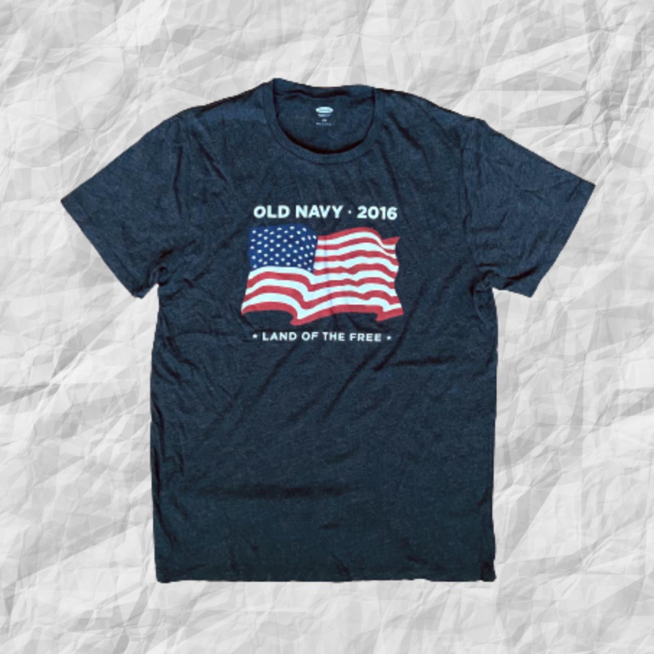 Old Navy Men's Navy and White Tshirt Depop