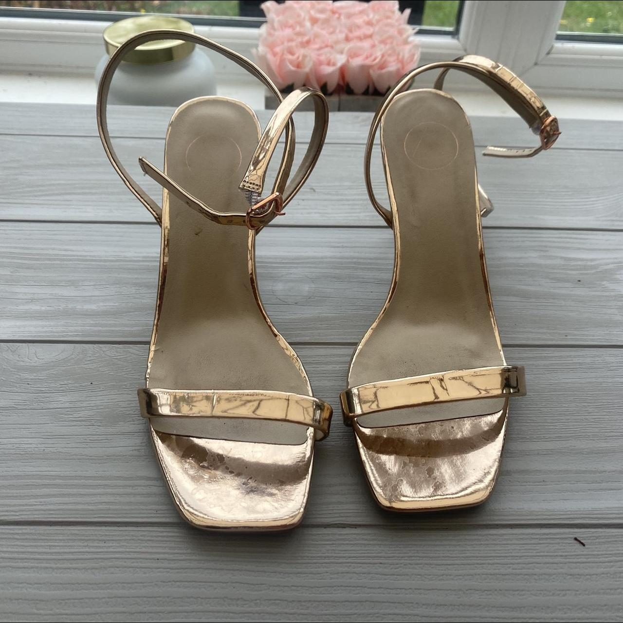 Rose gold kitten heels - Depop