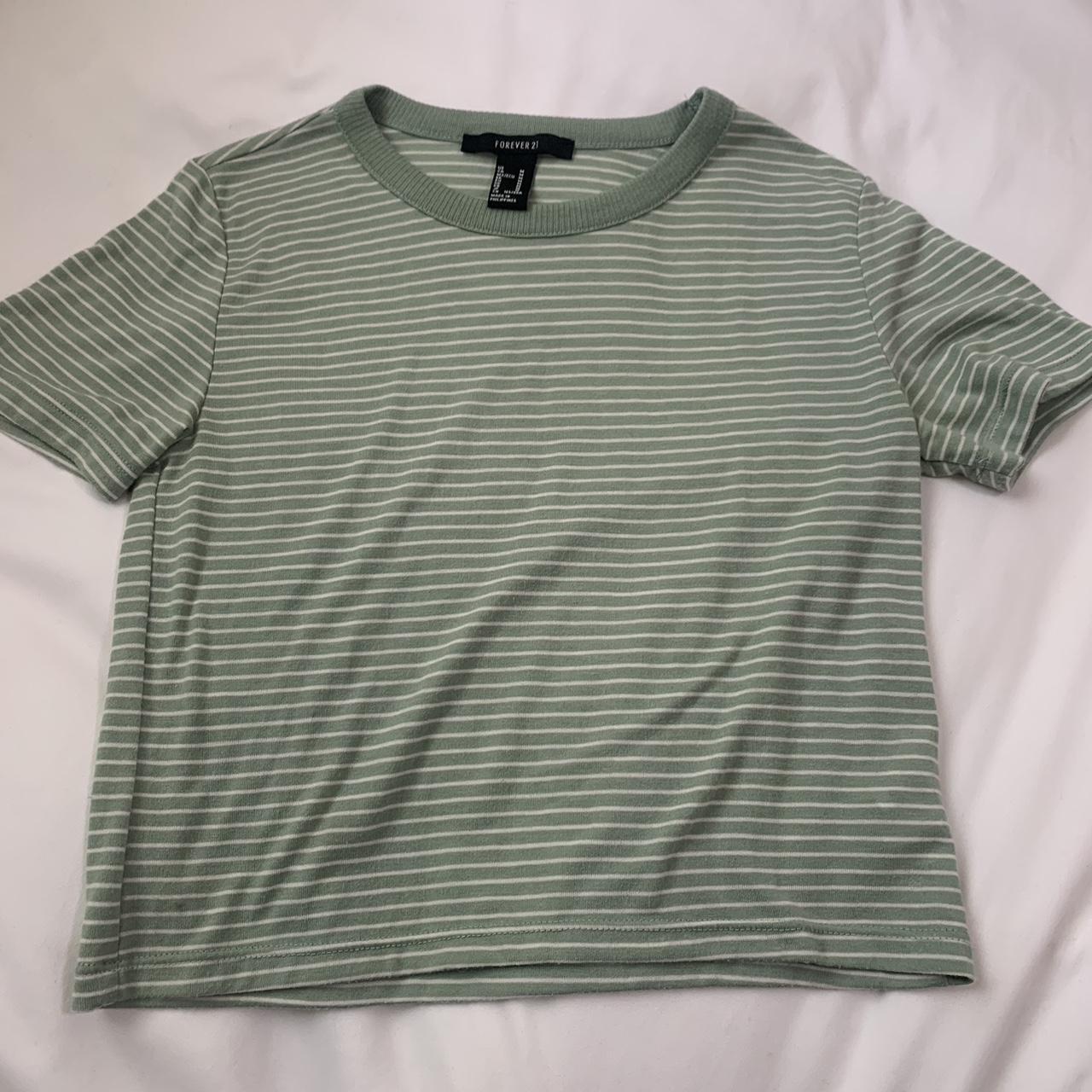 Forever 21 Women's Green Crop-top | Depop