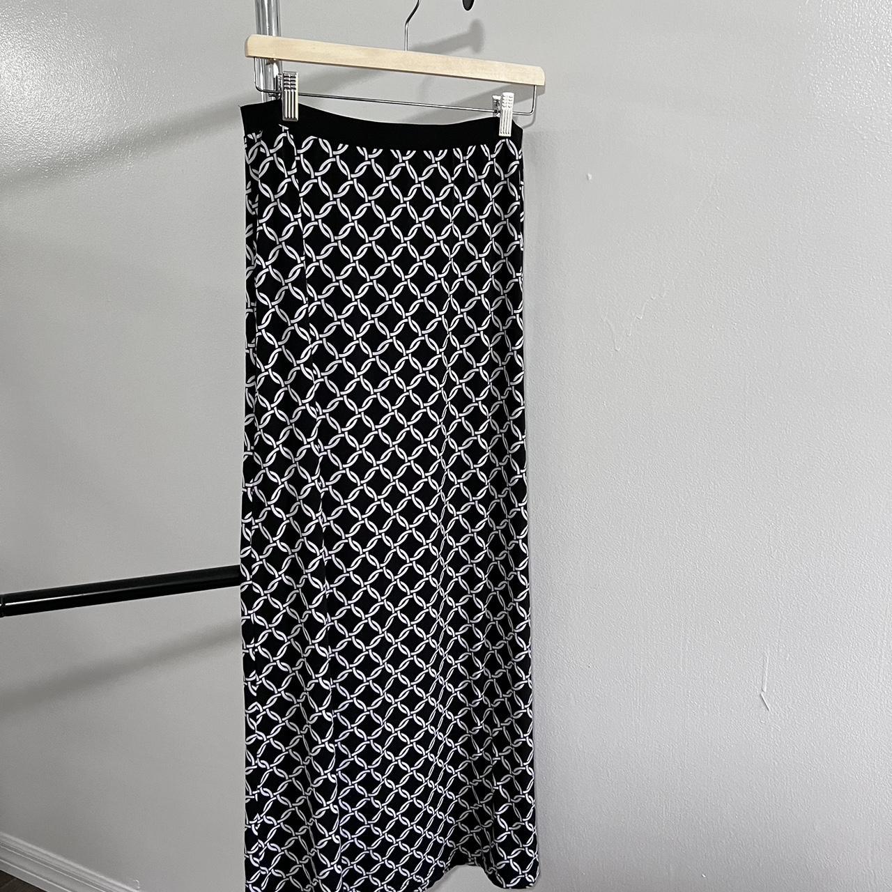 Maxi skirt white 2025 house black market