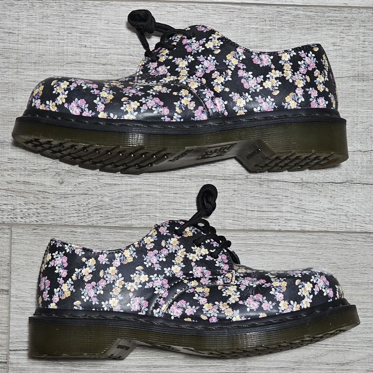 Dr martens wanderlust 1461 best sale