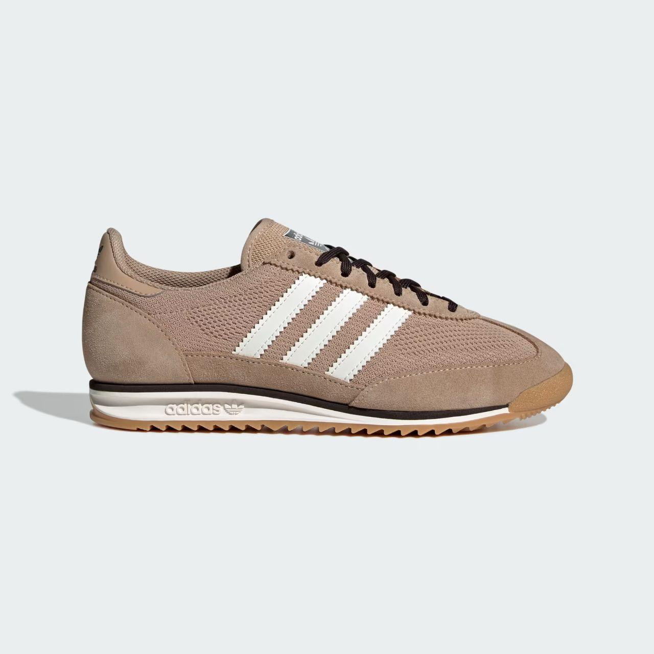 a/tan Adidas ZX750 Runners. 🤍 Woven, Colour: Beige. Brand | Depop