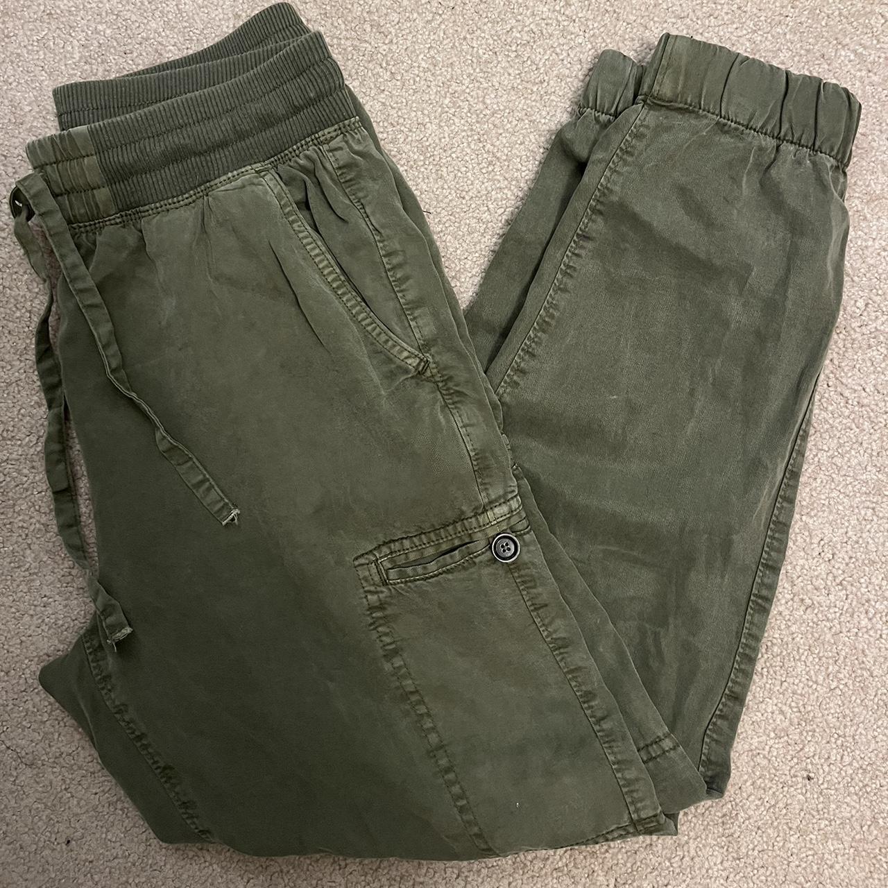 army green aerie cargo pants - size: small -... - Depop