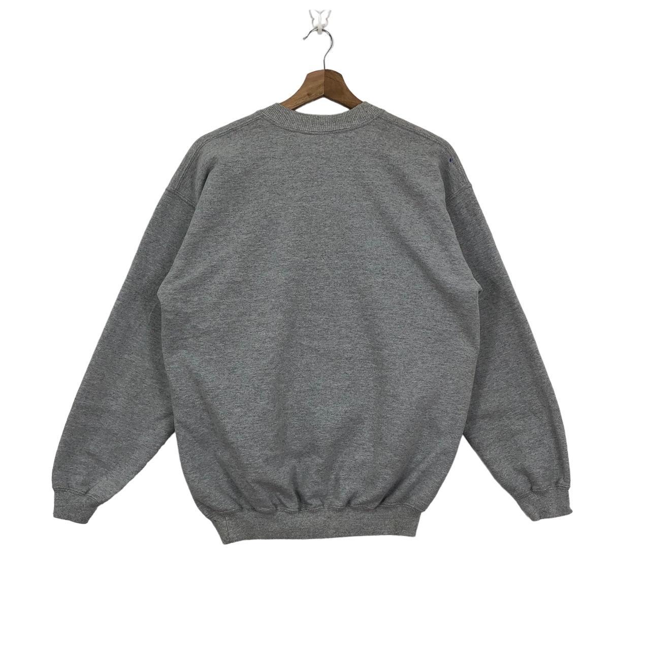 Gildan Men's Silver Sweatshirt | Depop