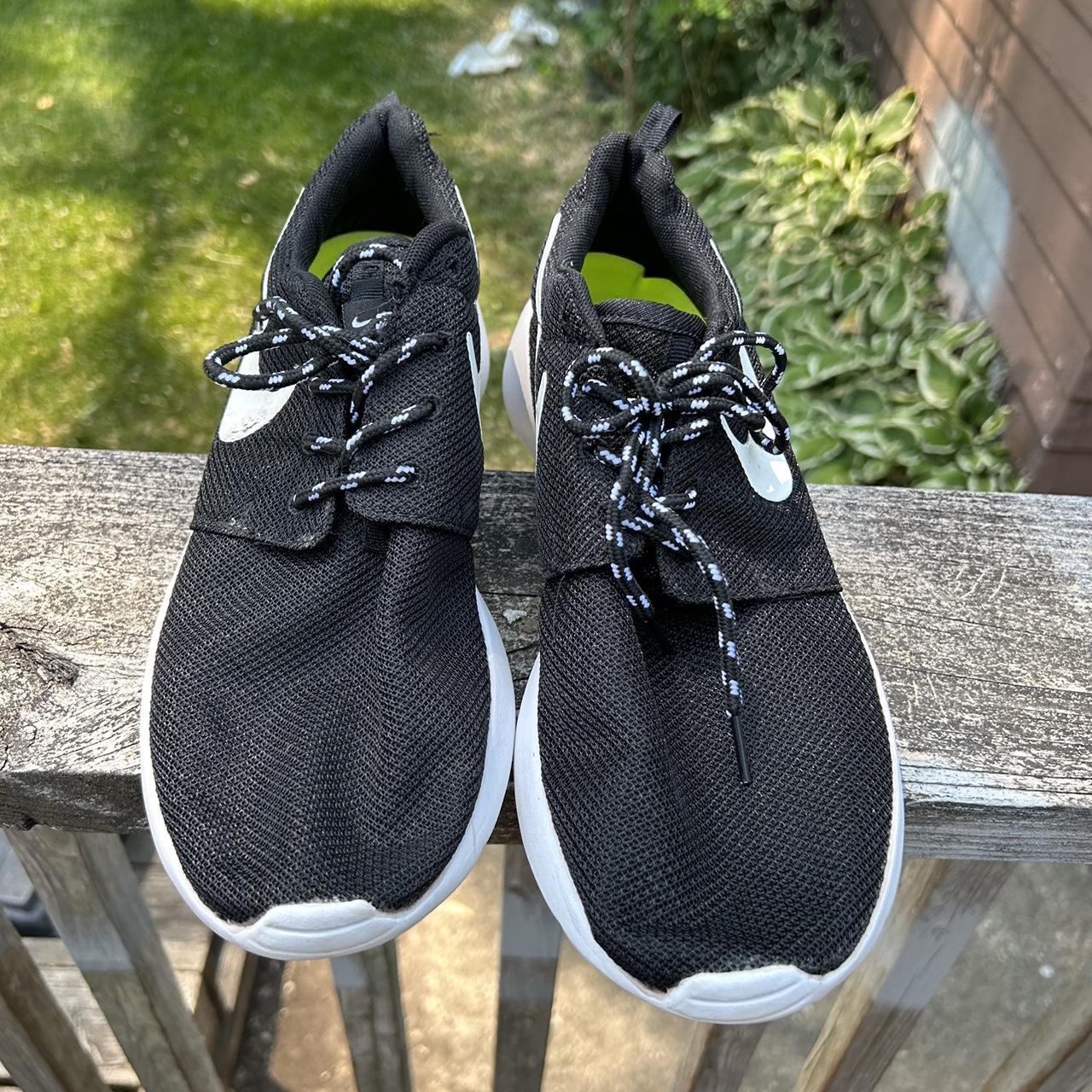 nike roshe run size 13