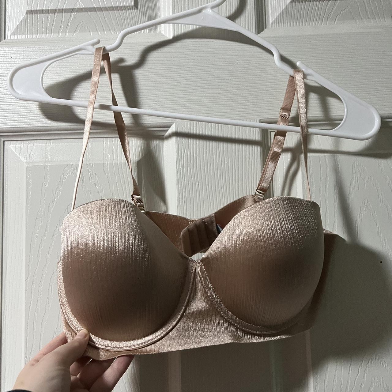 Vince Camuto 3 Pack Bras -all size 36C -all have - Depop