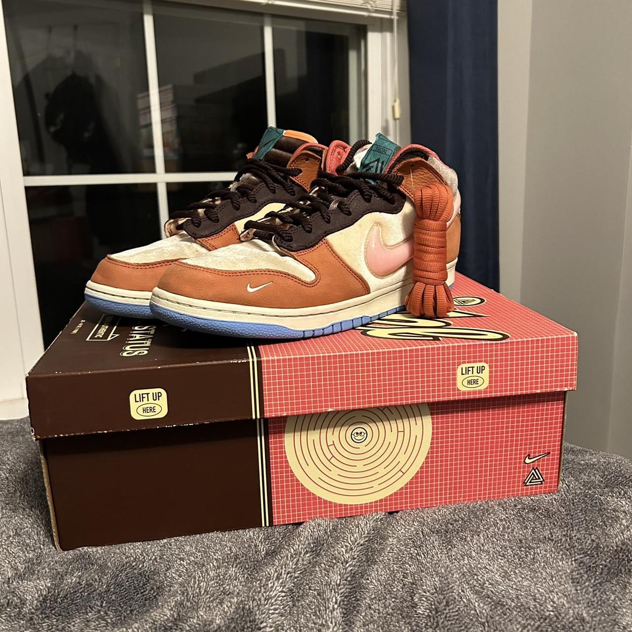 dunk mid chocolate milk box