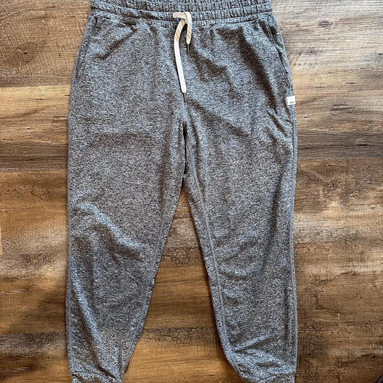 Vuori joggers - Depop