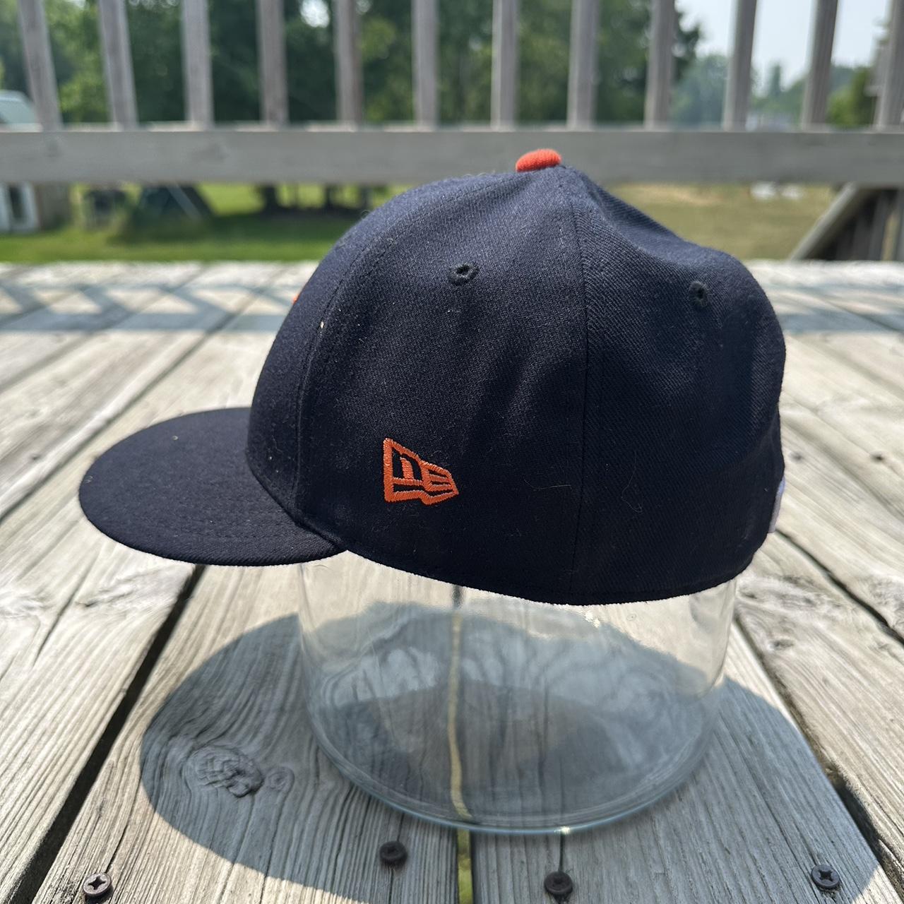 New Era Detroit Tigers Hat Navy Orange The hat is - Depop