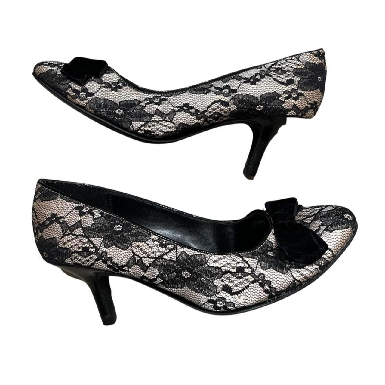 Black lace sale kitten heels