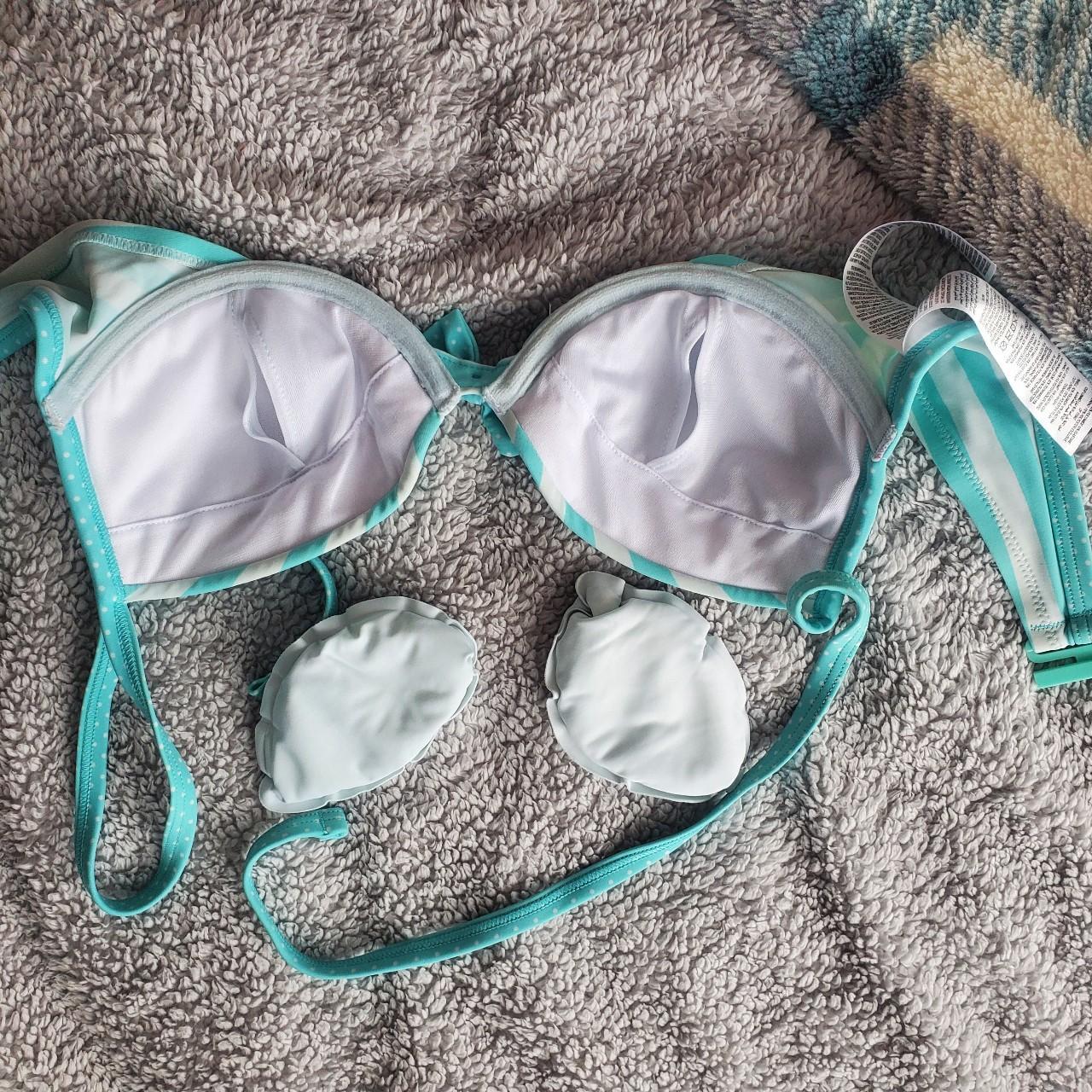 Debehams bikini set 32A top and size 10 bottom Cute... Depop