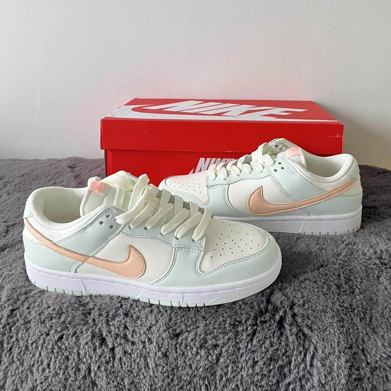 womens nike trainers green