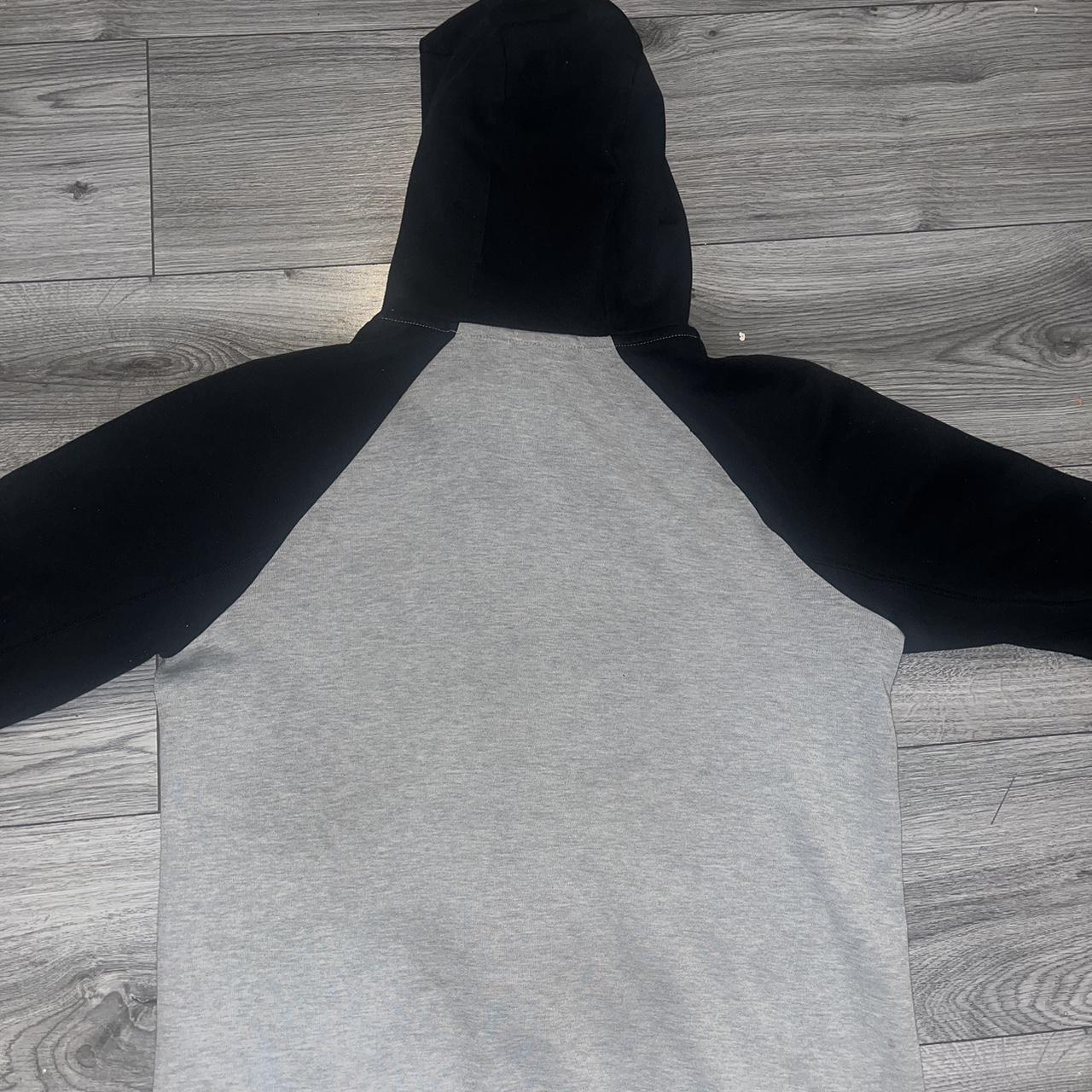 niketech fleece grey