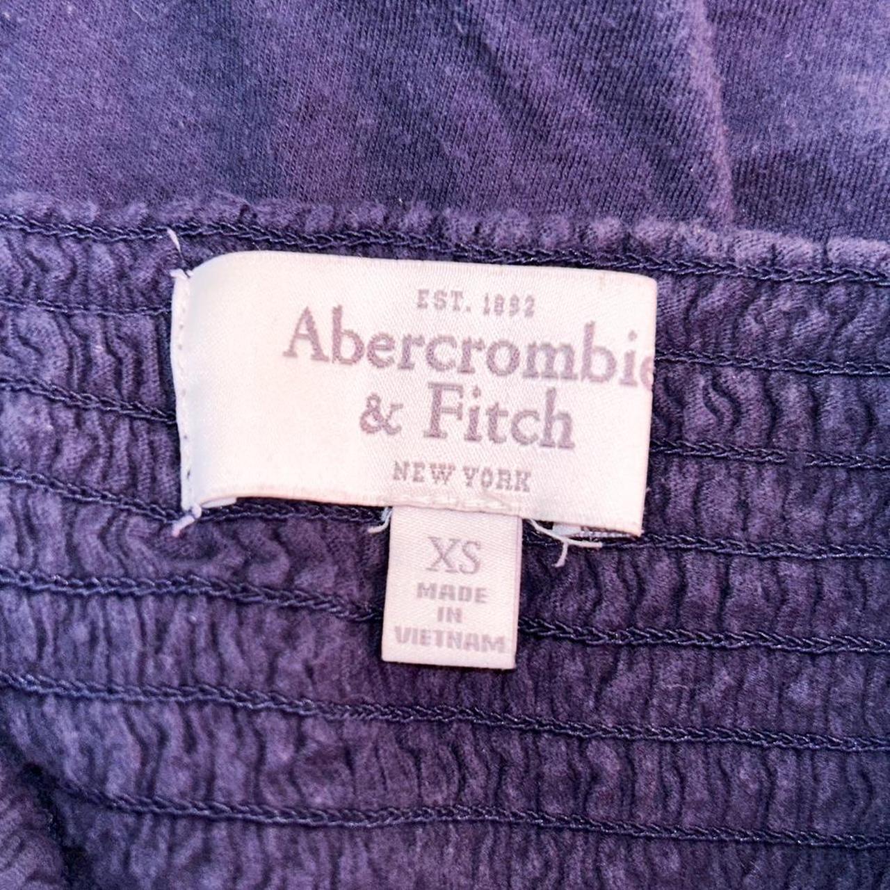 Abercrombie & Fitch Women's Navy and Blue Vest | Depop