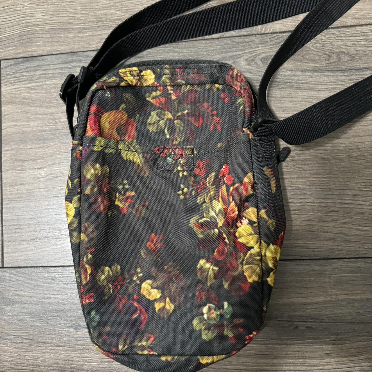 Vintage floral Nike SB sling bag Depop