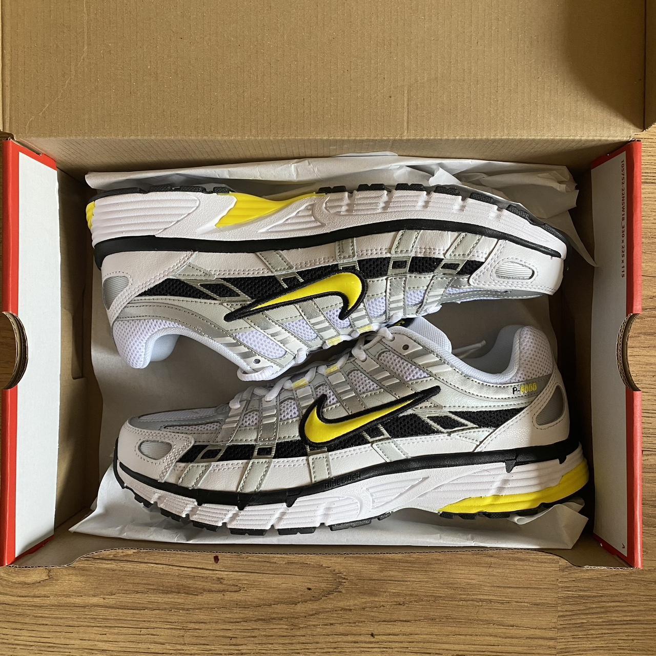 womens silver nike trainers