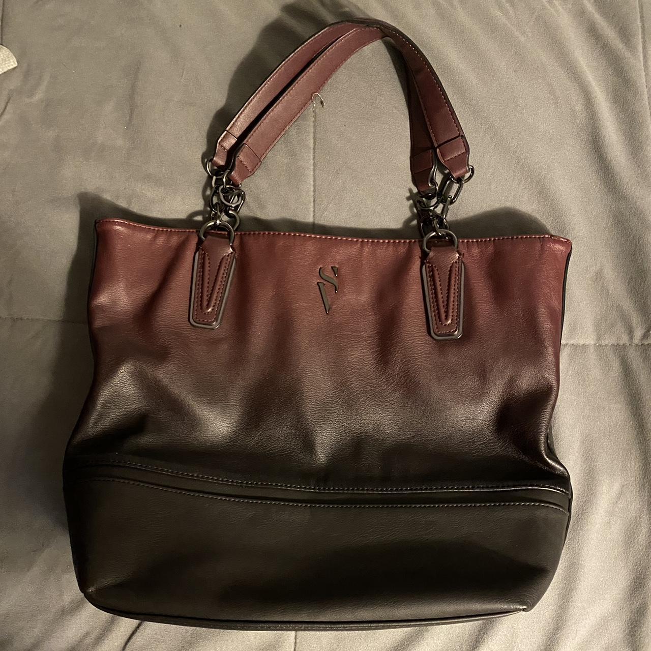 Simply Vera Vera wang purse. Ombre red and black