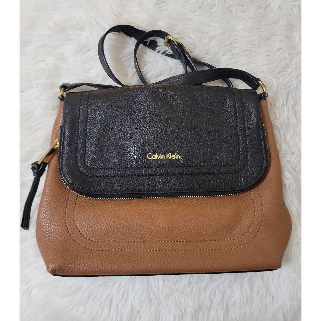 Calvin Klein purse. Can be crossbody or - Depop