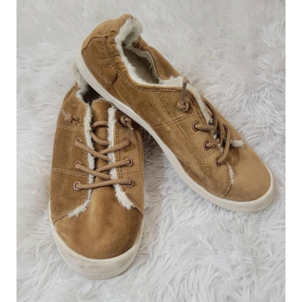 Madden girl fur hot sale lined sneakers