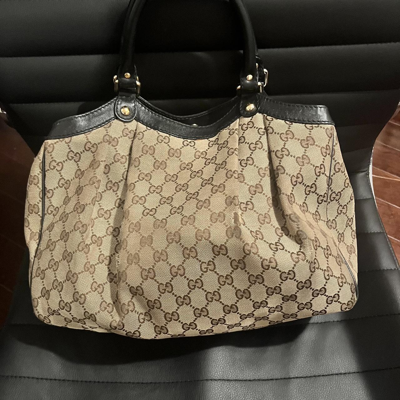 Medium sized Gucci bag Depop